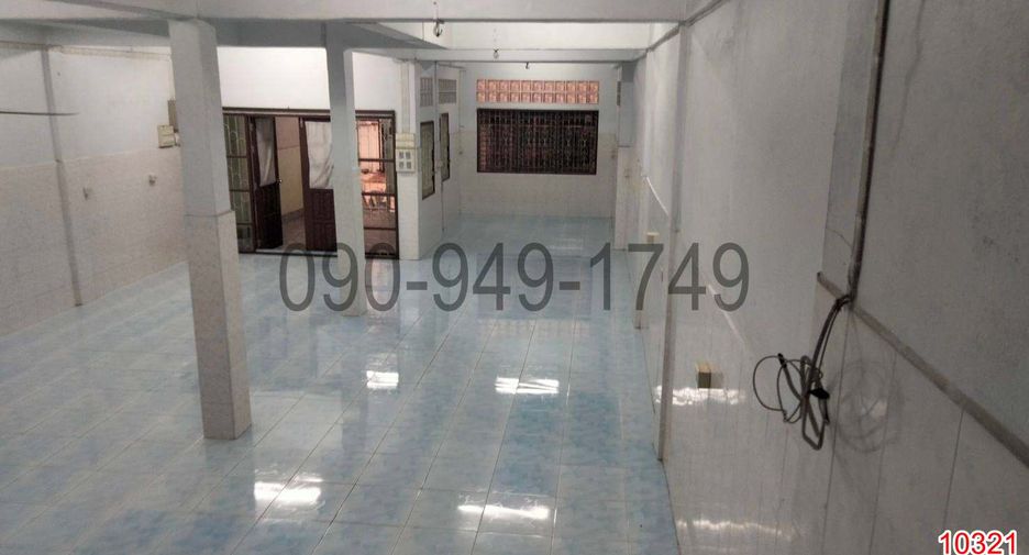 For rent 3 bedrooms house in Bang Khae, Bangkok