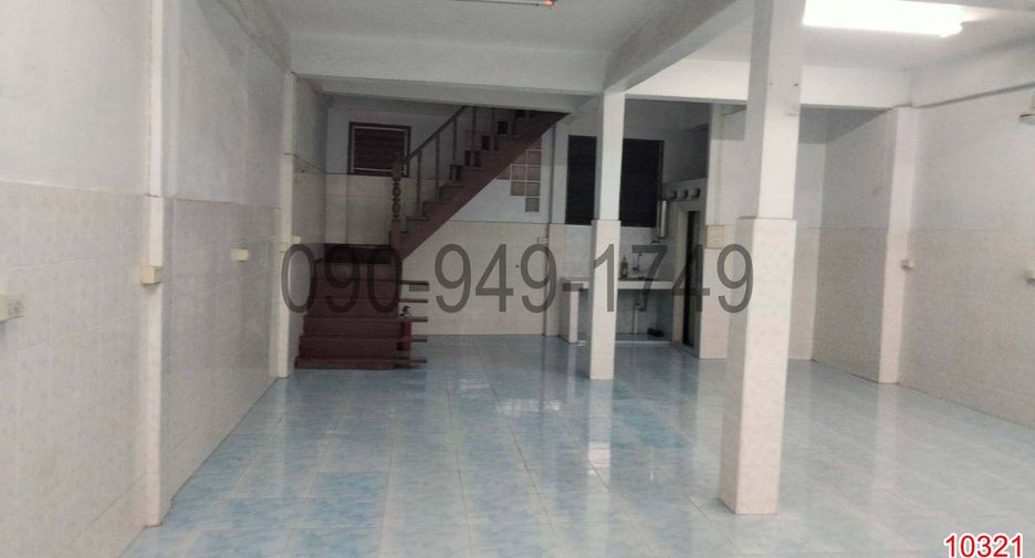 For rent 3 bedrooms house in Bang Khae, Bangkok