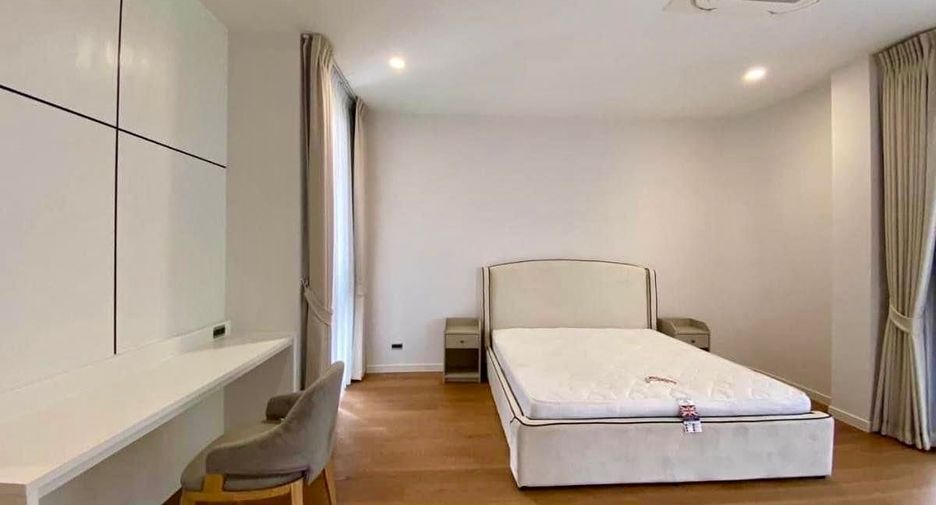For rent and for sale 4 bedrooms house in Wang Thonglang, Bangkok