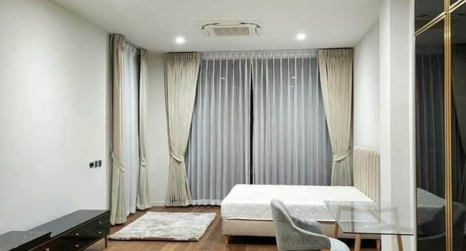For rent and for sale 4 bedrooms house in Wang Thonglang, Bangkok