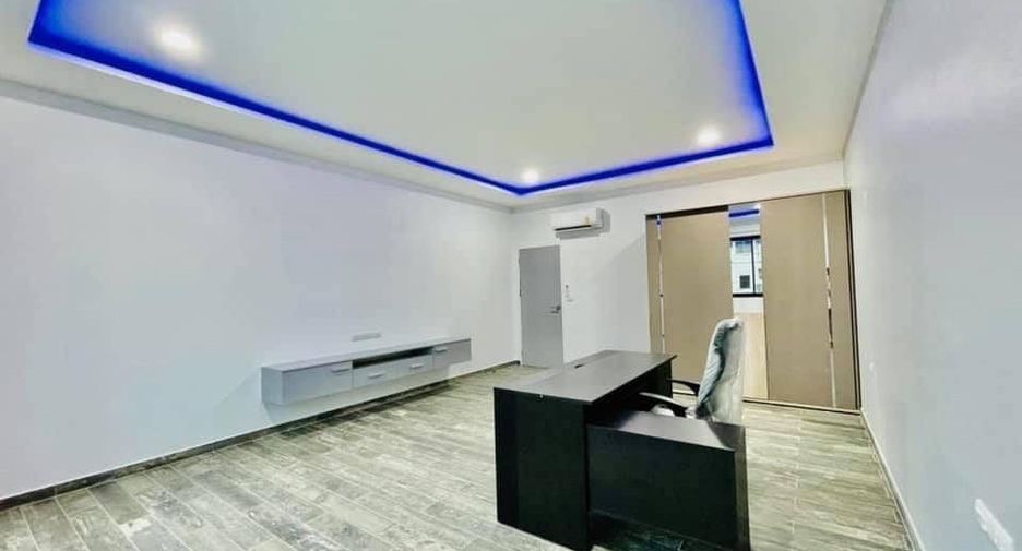 Villa en alquiler de 3 habitaciones en South Pattaya, Pattaya