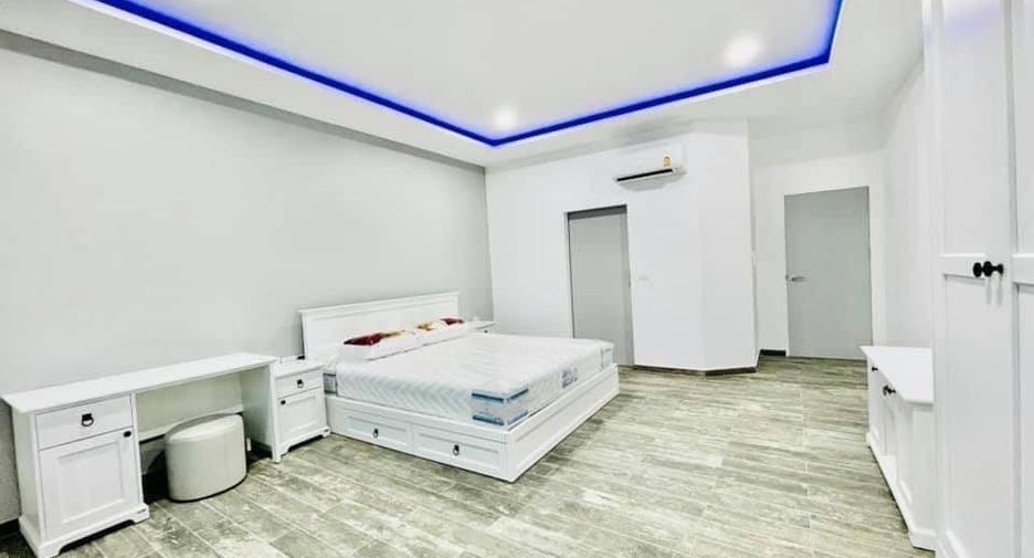 Villa en alquiler de 3 habitaciones en South Pattaya, Pattaya