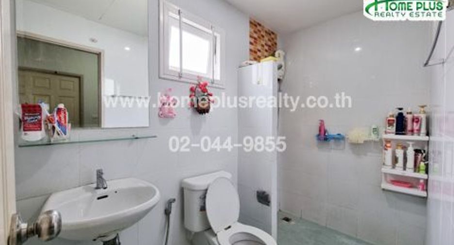 For sale 3 ベッドルーム townhouse in Lam Luk Ka, Pathum Thani