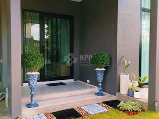 For rent and for sale 5 bed house in Bang Bo, Samut Prakan