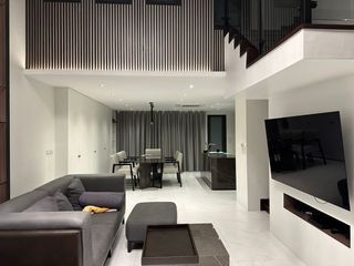 For rent 2 bedrooms townhouse in Yan Nawa, Bangkok