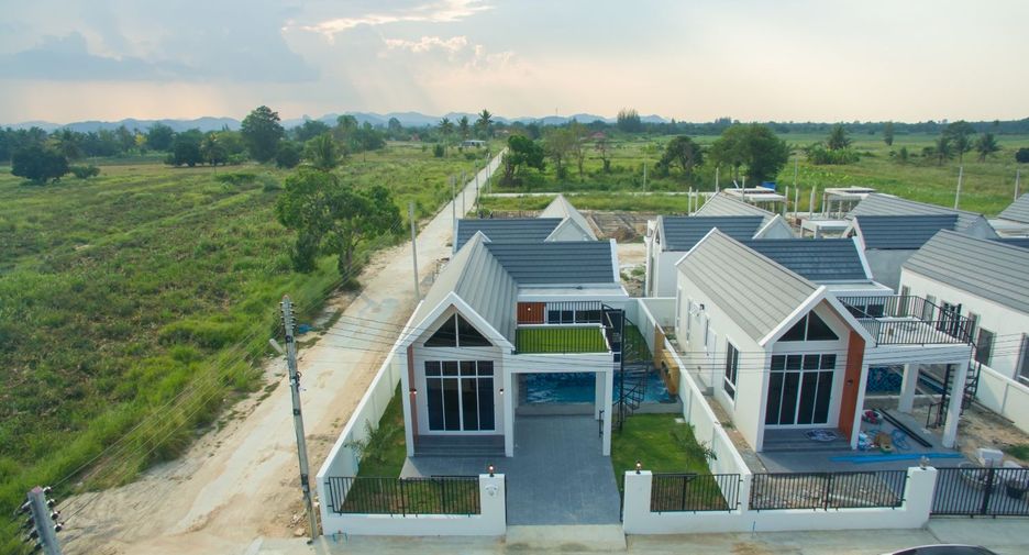 For rent and for sale 2 bedrooms house in Hua Hin, Prachuap Khiri Khan