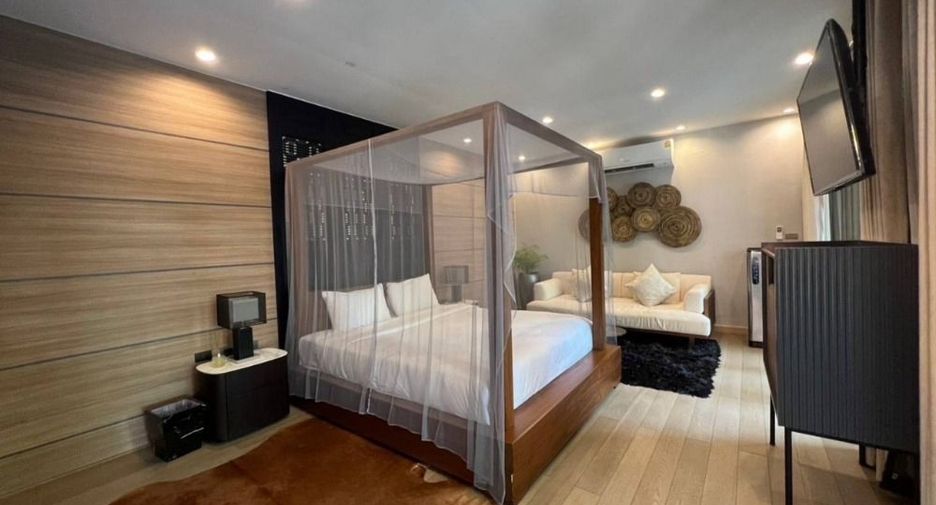 For rent 6 bedrooms house in Watthana, Bangkok