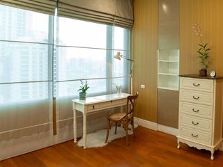 For rent 3 bedrooms condo in Khlong Toei, Bangkok