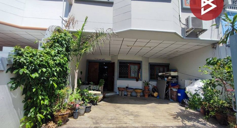 For sale 5 bed townhouse in Thung Khru, Bangkok