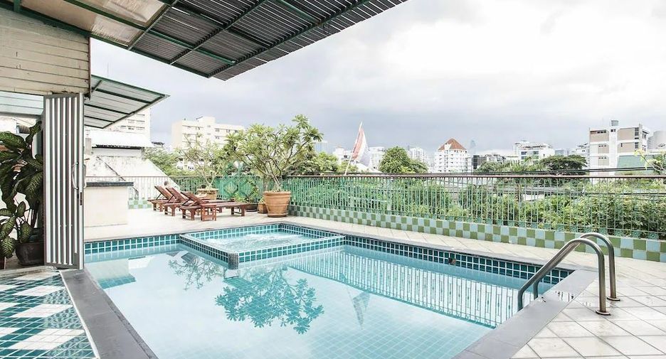 出售 90 卧室 酒店 在 Khlong Toei, 曼谷