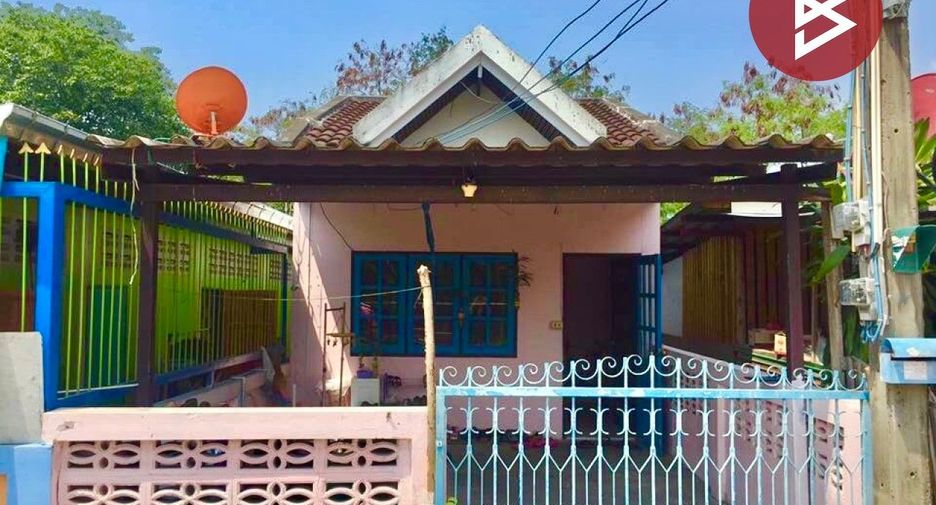 For sale 1 Beds townhouse in Si Racha, Chonburi