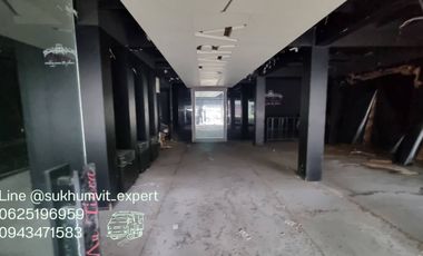 For sale retail Space in Khlong Toei, Bangkok
