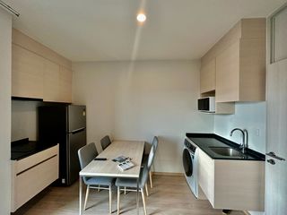 For rent 2 bedrooms apartment in Huai Khwang, Bangkok