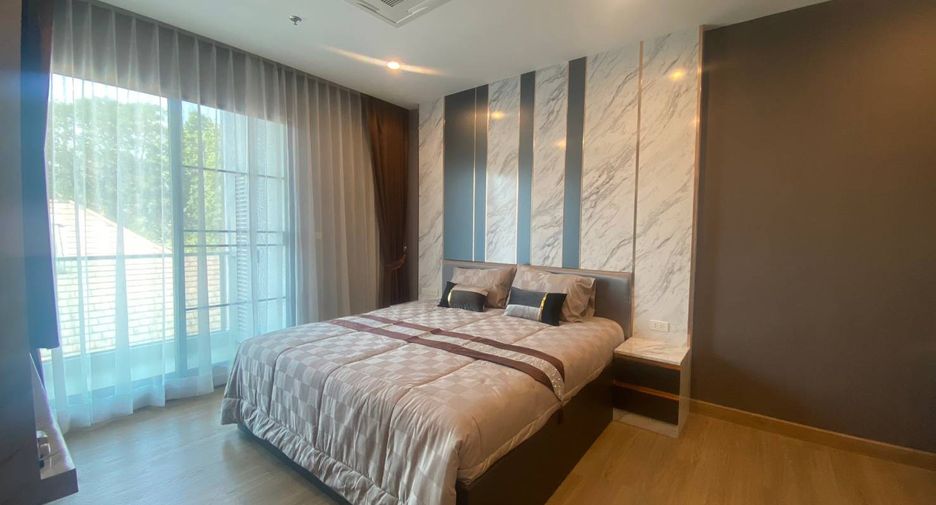 For sale 4 bed condo in Mueang Chiang Mai, Chiang Mai
