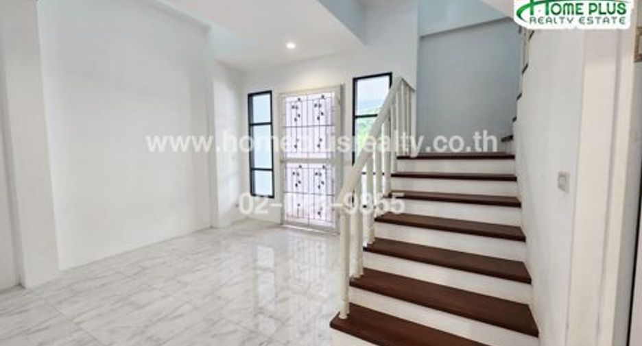 Reihenhaus zum Kauf mit 3 Zimmer in Chatuchak, Bangkok