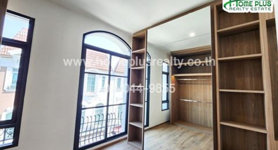 Reihenhaus zum Kauf mit 3 Zimmer in Chatuchak, Bangkok