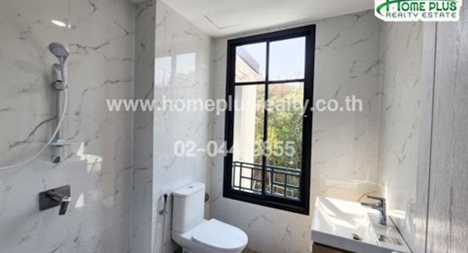 Reihenhaus zum Kauf mit 3 Zimmer in Chatuchak, Bangkok