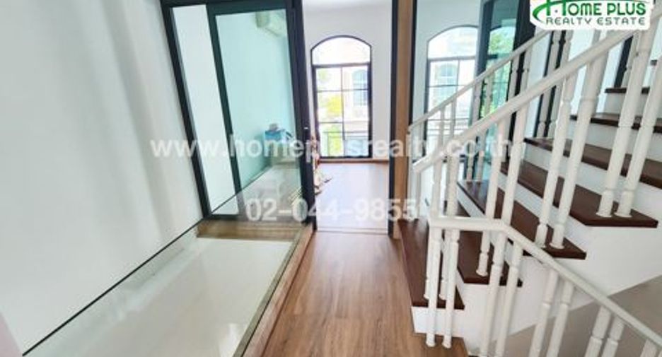 Reihenhaus zum Kauf mit 3 Zimmer in Chatuchak, Bangkok