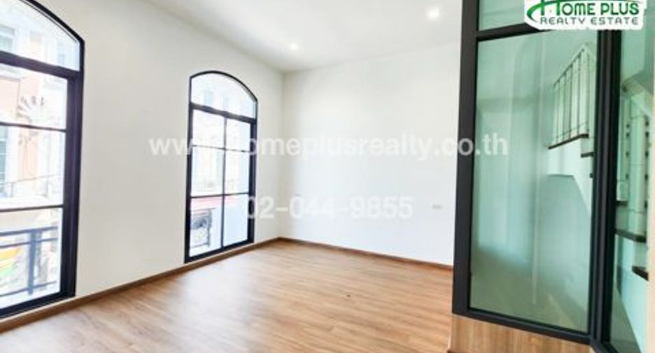 Reihenhaus zum Kauf mit 3 Zimmer in Chatuchak, Bangkok