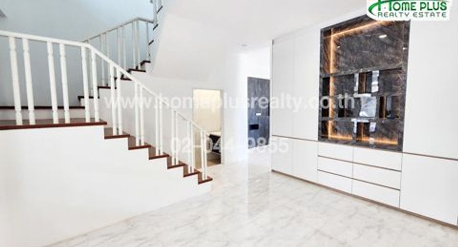 Reihenhaus zum Kauf mit 3 Zimmer in Chatuchak, Bangkok
