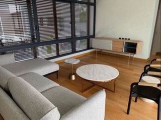 Casa en alquiler de 5 habitaciones en Huai Khwang, Bangkok