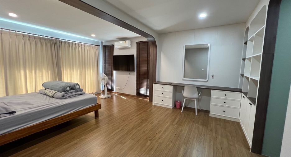 ให้เช่า 4 ห้องนอน บ้านเดี่ยว ใน เมืองปทุมธานี, ปทุมธานี