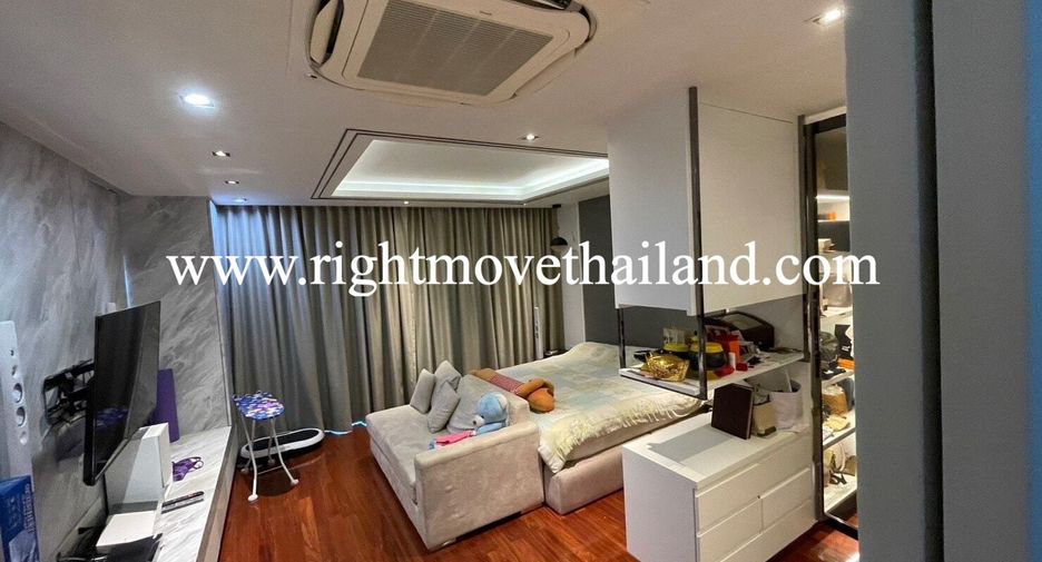 For sale 5 bedrooms house in Bang Phli, Samut Prakan