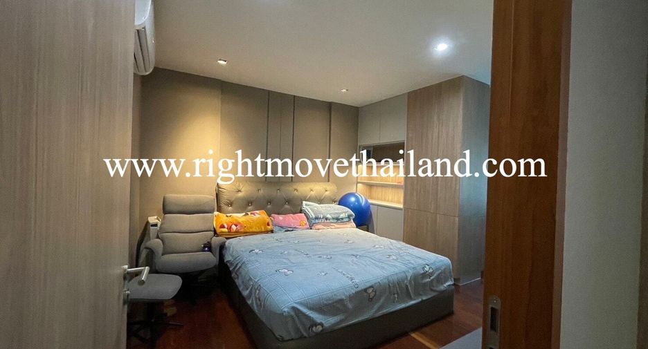 For sale 5 bedrooms house in Bang Phli, Samut Prakan