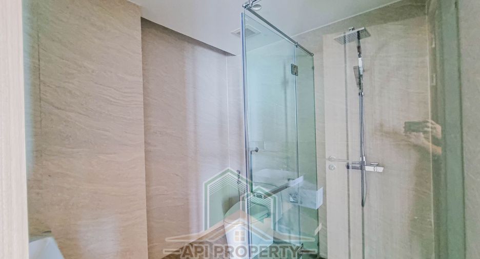 For sale 3 bedrooms condo in Jomtien, Pattaya