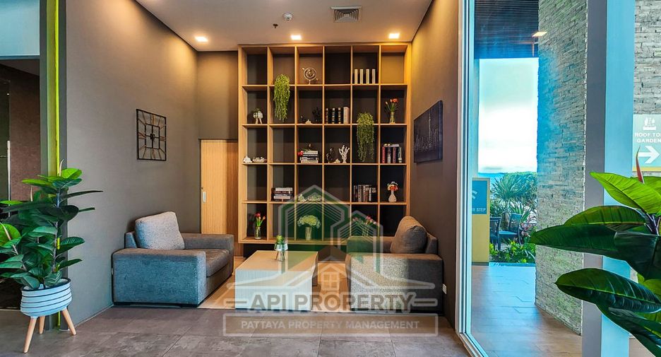 For sale 3 bedrooms condo in Jomtien, Pattaya