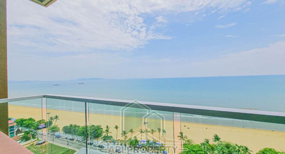 For sale 3 bedrooms condo in Jomtien, Pattaya