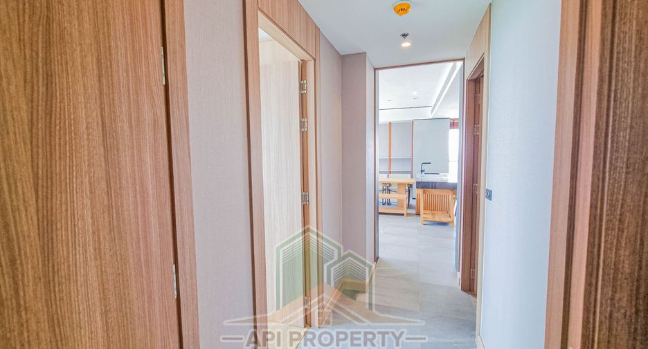 For sale 3 bedrooms condo in Jomtien, Pattaya