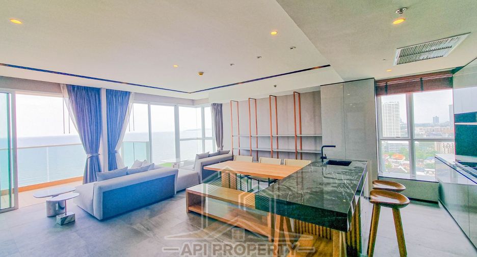 For sale 3 bedrooms condo in Jomtien, Pattaya