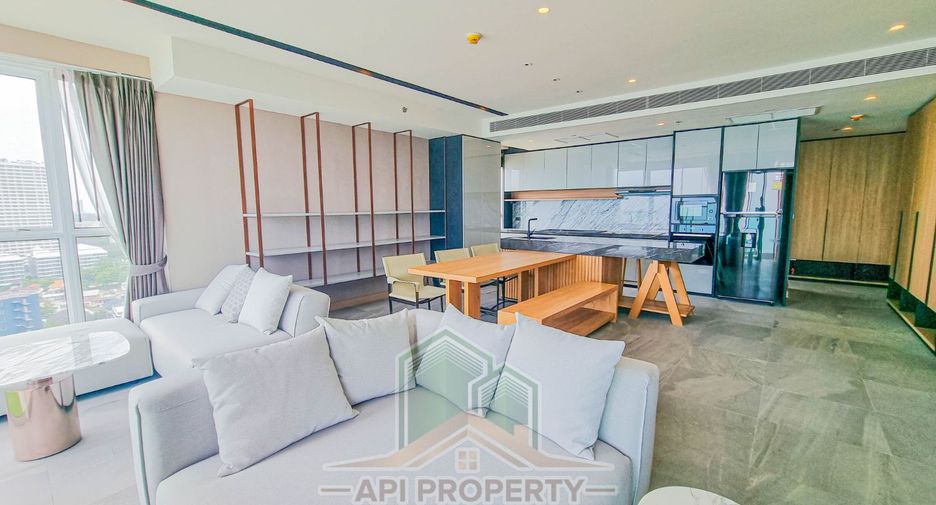 For sale 3 bedrooms condo in Jomtien, Pattaya