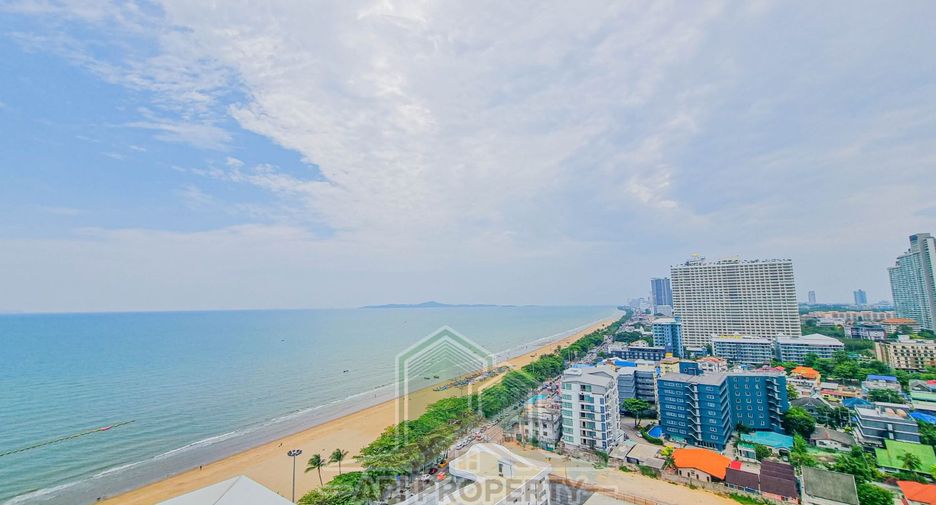 For sale 3 bedrooms condo in Jomtien, Pattaya