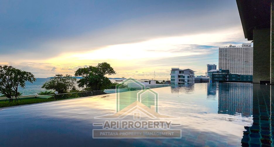 For sale 3 bedrooms condo in Jomtien, Pattaya