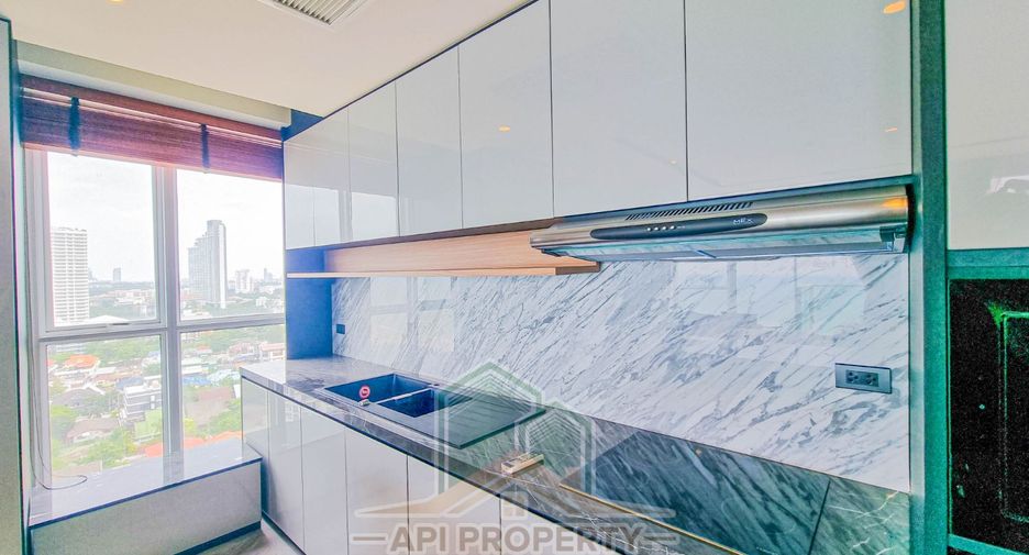 For sale 3 bedrooms condo in Jomtien, Pattaya