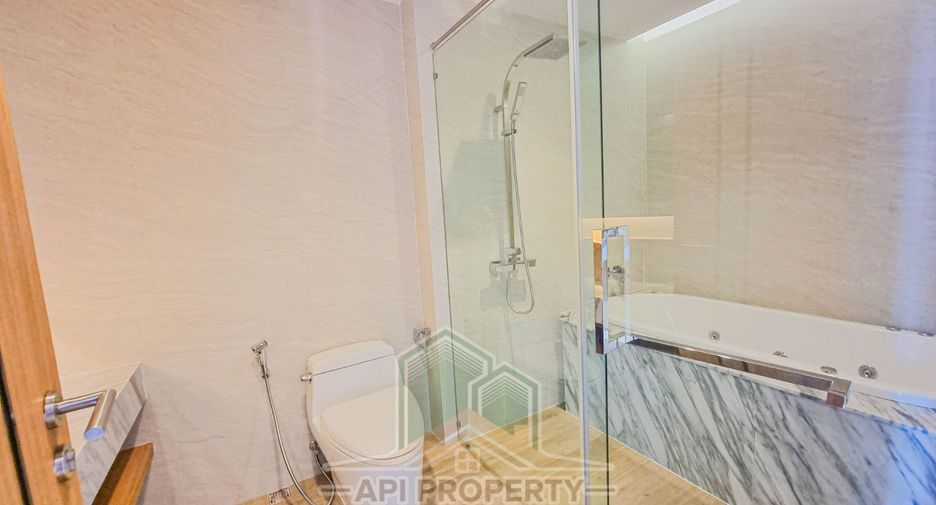 For sale 3 bedrooms condo in Jomtien, Pattaya