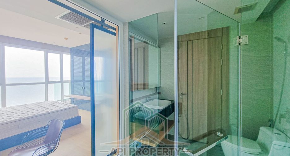 For sale 3 bedrooms condo in Jomtien, Pattaya