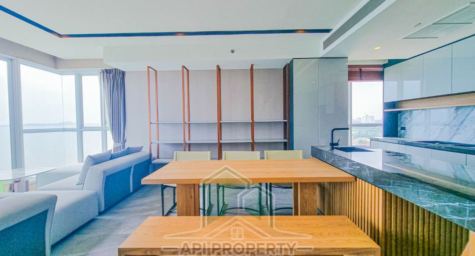 For sale 3 bedrooms condo in Jomtien, Pattaya