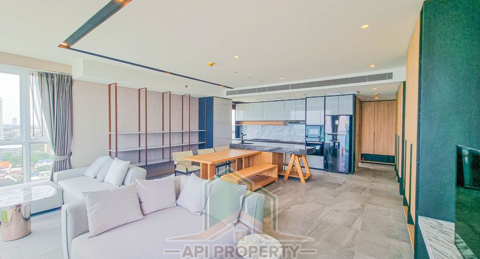 For sale 3 bedrooms condo in Jomtien, Pattaya