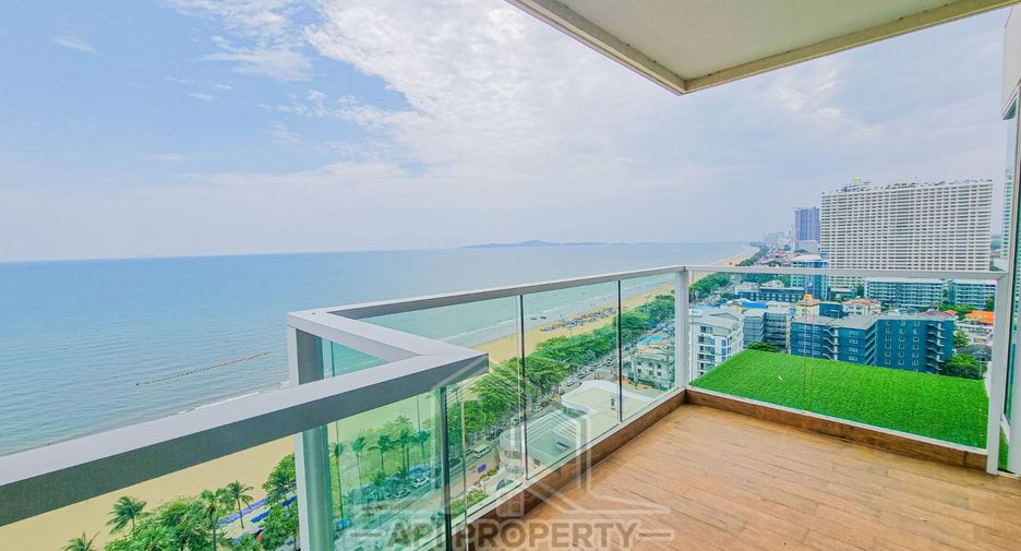 For sale 3 bedrooms condo in Jomtien, Pattaya