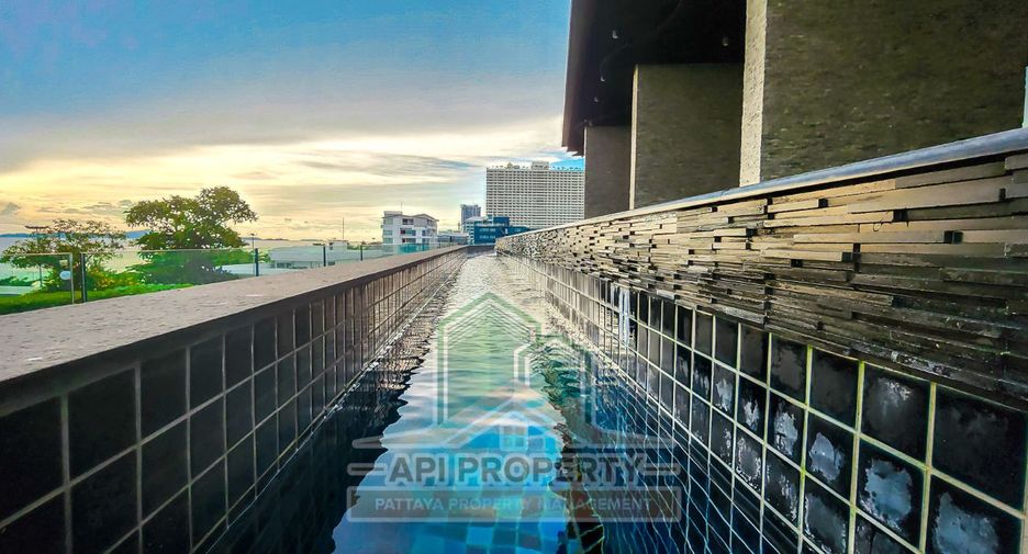 For sale 3 bedrooms condo in Jomtien, Pattaya