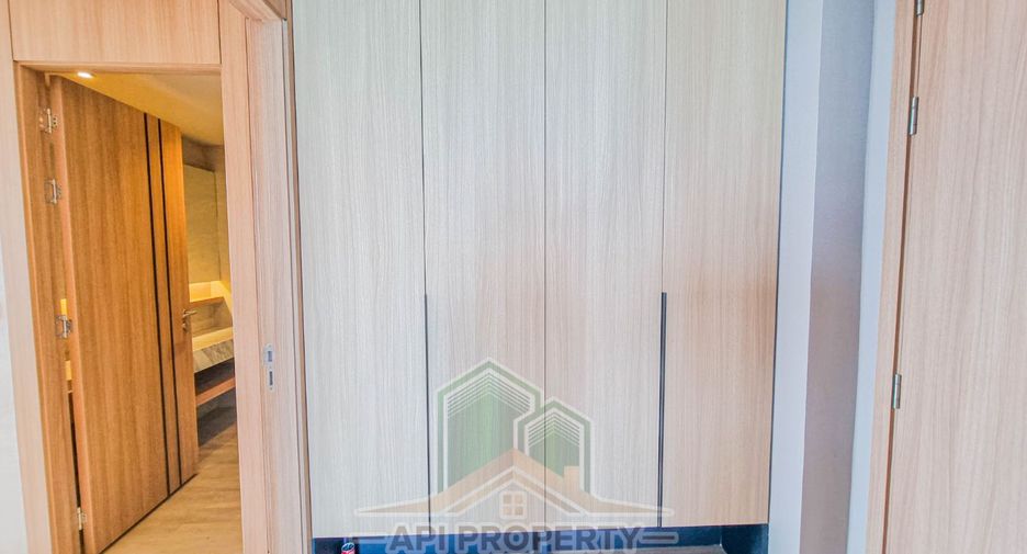 For sale 3 bedrooms condo in Jomtien, Pattaya