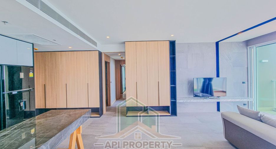 For sale 3 bedrooms condo in Jomtien, Pattaya