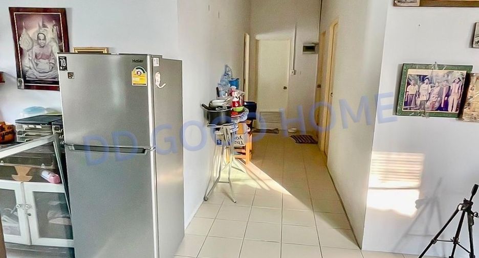 For sale 3 ベッドルーム house in Phutthamonthon, Nakhon Pathom