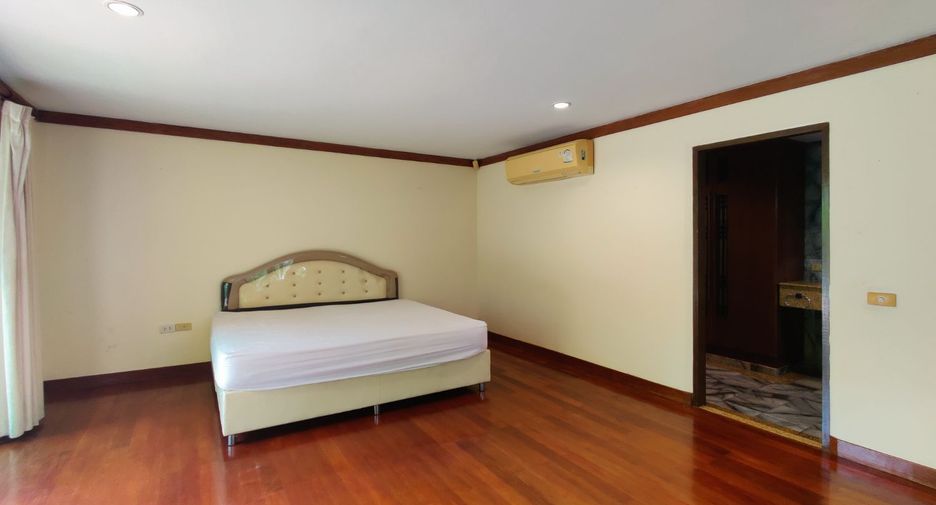 For sale 7 bed villa in Mueang Phuket, Phuket