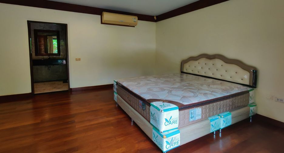 For sale 7 bed villa in Mueang Phuket, Phuket