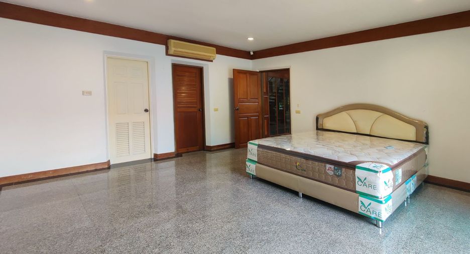For sale 7 bed villa in Mueang Phuket, Phuket