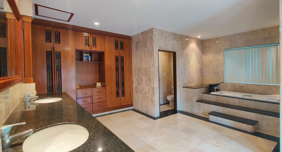 For sale 7 bed villa in Mueang Phuket, Phuket